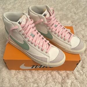 Nike Blazer Mid ‘77 Premium ‘Certified Fresh - Sail Enamel Green’